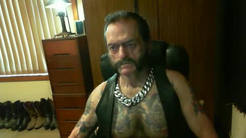 leathergreaser online show from November 27, 2024, 8:02 pm