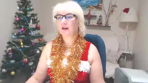 Leila Kinky online show from December 25, 2024, 4:33 am