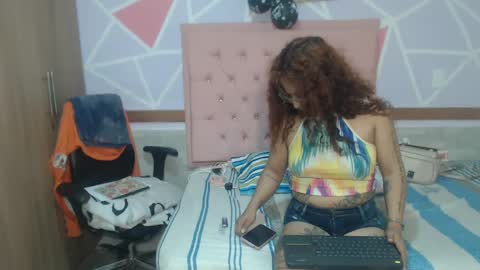 lena_lawson online show from November 21, 2024, 2:18 pm