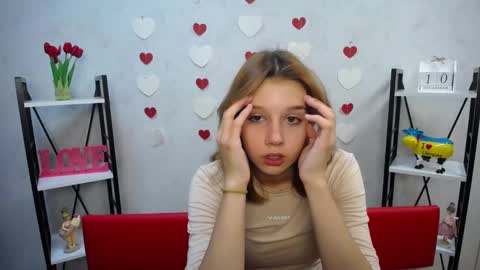 letty_curly online show from December 10, 2024, 6:04 am