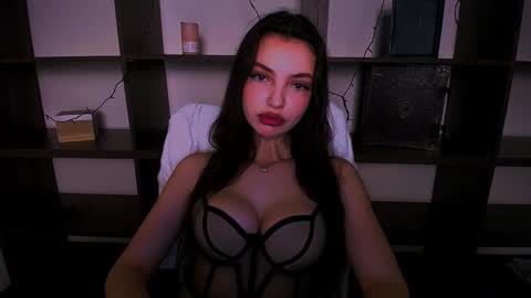 Alexia online show from December 23, 2024, 3:36 pm