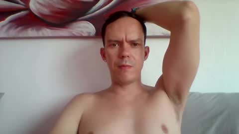 LiamRose online show from December 5, 2024, 10:43 am