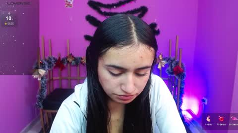 liathomson_ online show from December 29, 2024, 1:20 pm