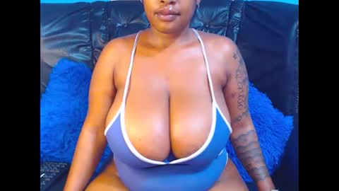 lickabletash98 online show from November 12, 2024, 6:21 am