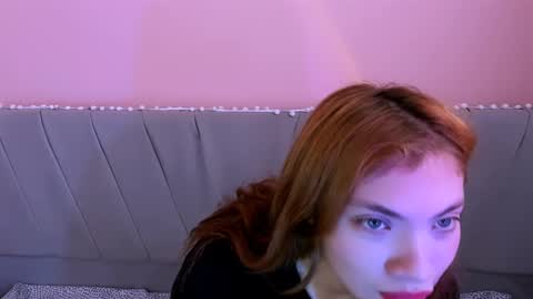 liia_little online show from December 2, 2024, 3:33 pm