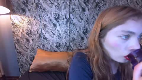 liia_little online show from December 21, 2024, 2:23 pm