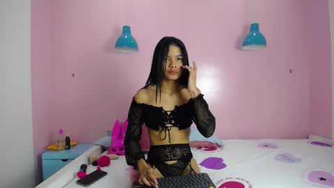 LiiaBlossom online show from December 19, 2024, 12:02 pm