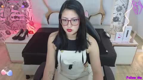 liiah_tay online show from November 14, 2024, 7:54 pm