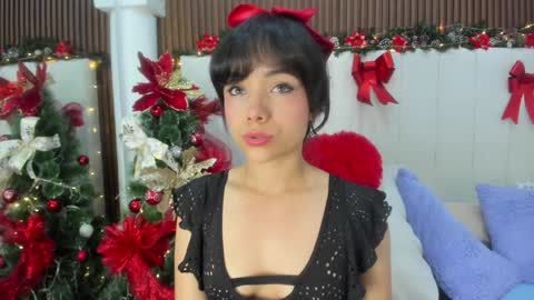 Liliana online show from December 28, 2024, 12:32 pm