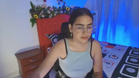 Lillyfox18 online show from December 2, 2024, 4:36 am