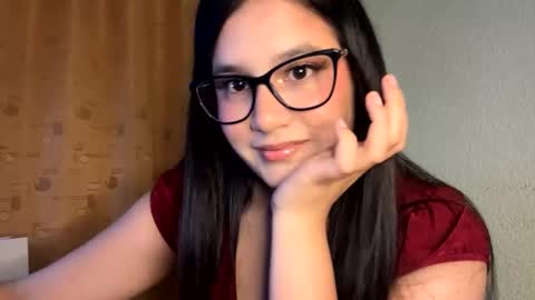 lilprincessxoxo_ online show from January 27, 2025, 4:07 am