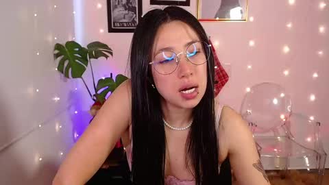 just lily online show from December 4, 2024, 10:11 pm