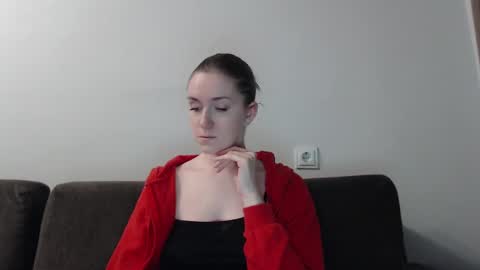 lily_love_x online show from November 13, 2024, 11:51 pm