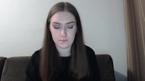 lily_love_x online show from December 1, 2024, 2:19 am