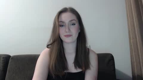 lily_love_x online show from December 7, 2024, 11:27 pm