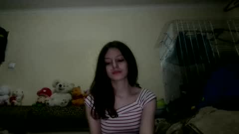 lilycandy_ online show from January 5, 2025, 4:05 pm