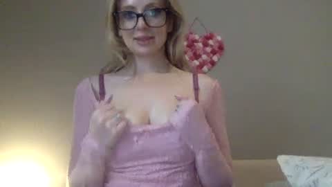 LilyMae online show from November 17, 2024, 7:31 pm