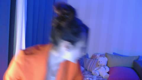 LilyXSky online show from November 16, 2024, 4:36 pm