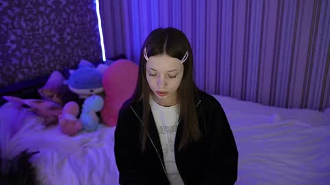 lina_evanse_ online show from December 7, 2024, 4:48 pm