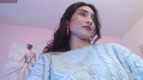 Maria Paula online show from December 16, 2024, 12:01 pm