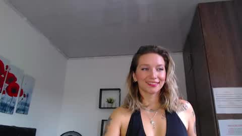 HI IM LIZETH HONEY online show from December 11, 2024, 7:38 pm