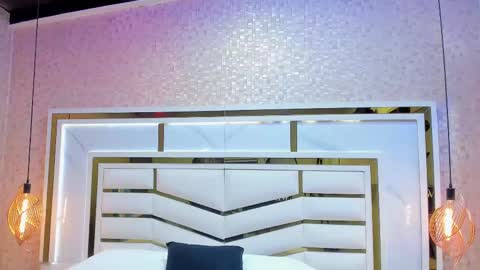 lisse_palmerr online show from January 25, 2025, 7:15 pm