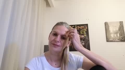 little_heart_andreea online show from January 21, 2025, 11:51 pm