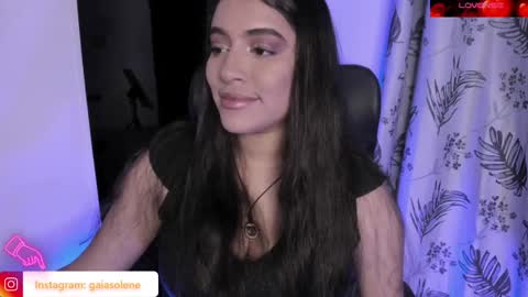 lolaasmith_21 online show from December 9, 2024, 11:57 pm