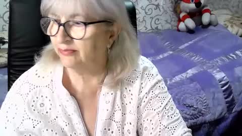 LolkaAlyss online show from November 18, 2024, 2:49 pm