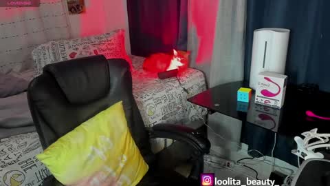 loolitabeauty_ online show from December 24, 2024, 11:16 pm