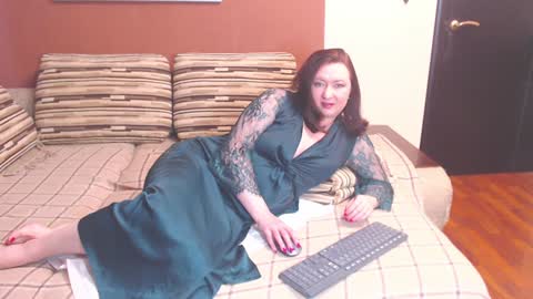 Louise Love online show from December 11, 2024, 12:18 pm