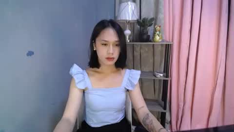 lovely_agnes online show from December 26, 2024, 10:19 am