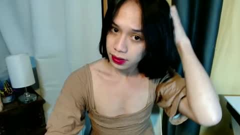 lovely_agnes online show from December 7, 2024, 9:04 am