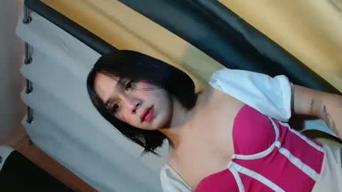 lovely_agnes online show from December 20, 2024, 5:34 pm