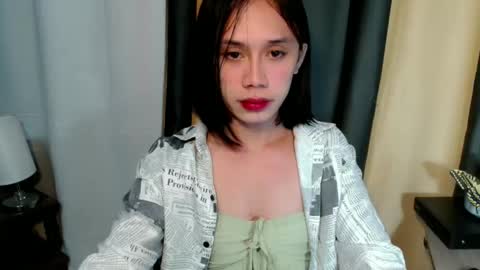 lovely_agnes online show from December 9, 2024, 2:13 pm