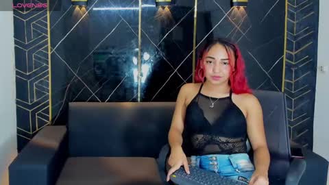 lovely_ashlee online show from December 2, 2024, 4:04 am