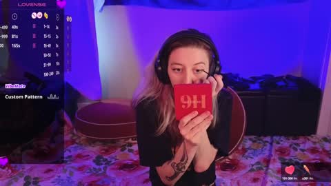 lovelylittlelucyy online show from November 24, 2024, 6:59 pm