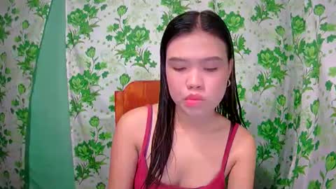 lovemae352295 online show from January 9, 2025, 6:17 am