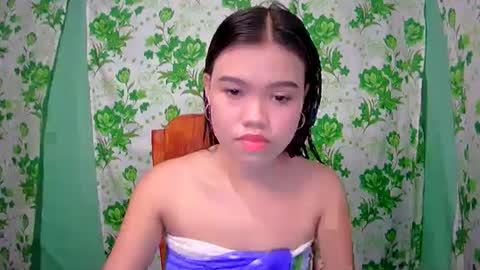 lovemae352295 online show from January 17, 2025, 5:53 am