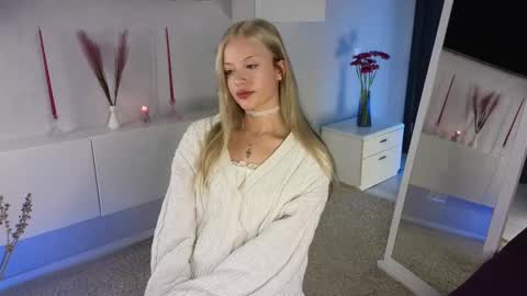 NTMY IM LANA online show from December 10, 2024, 12:22 pm