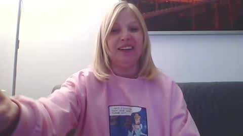 Alyson online show from January 3, 2025, 4:10 pm