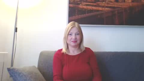 Alyson online show from December 19, 2024, 11:51 am