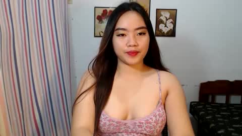 lovvvable_yoj online show from November 18, 2024, 1:45 pm