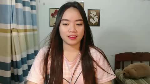 lovvvable_yoj online show from December 18, 2024, 4:05 am