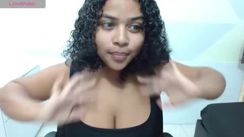 lucerosuith_ online show from December 18, 2024, 11:54 am