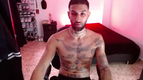 luciifer_hills online show from November 18, 2024, 5:09 pm