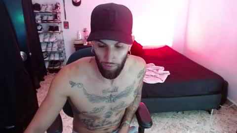 luciifer_hills online show from December 23, 2024, 5:01 pm