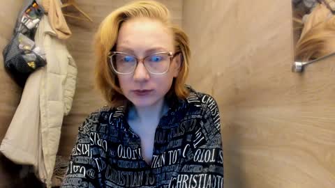 lucky_licky20 online show from December 14, 2024, 3:46 am