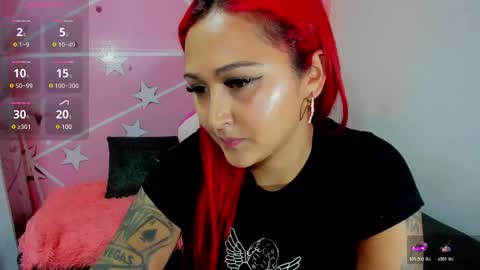 lucy_beatifull online show from November 19, 2024, 11:41 am