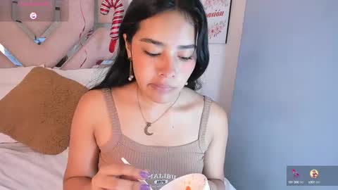 Catalina Sanchez online show from January 3, 2025, 7:36 pm